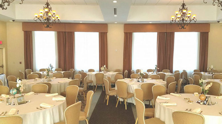 <b>Cicero Grand Syracuse North Lobby</b>. Images powered by <a href="https://www.leonardoworldwide.com/" title="Leonardo Worldwide" target="_blank">Leonardo</a>.