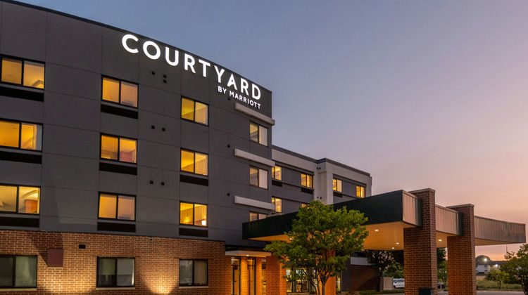 Courtyard by Marriott Sioux Falls Exterior