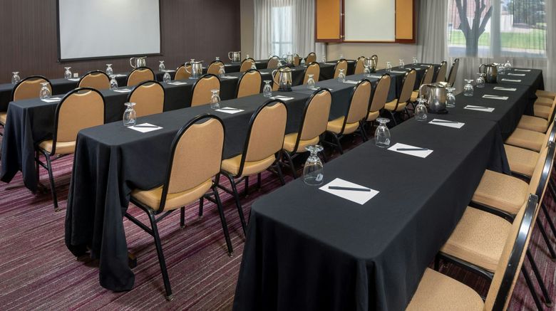<b>Courtyard by Marriott Sioux Falls Meeting</b>. Images powered by <a href="https://www.leonardoworldwide.com/" title="Leonardo Worldwide" target="_blank">Leonardo</a>.
