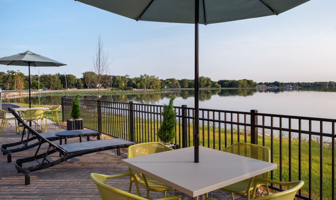 HAMPTON INN PCCI Exterior