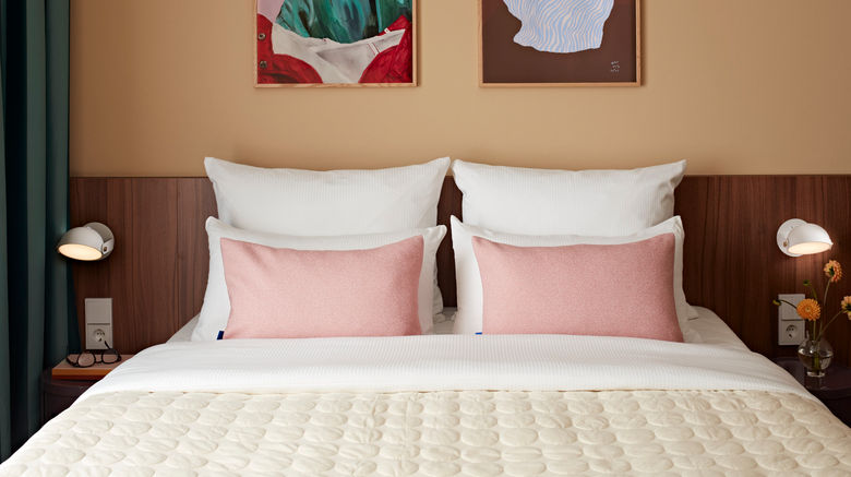 <b>Numa Stuttgart Rotebuhlplatz Room</b>. Images powered by <a href="https://www.leonardoworldwide.com/" title="Leonardo Worldwide" target="_blank">Leonardo</a>.