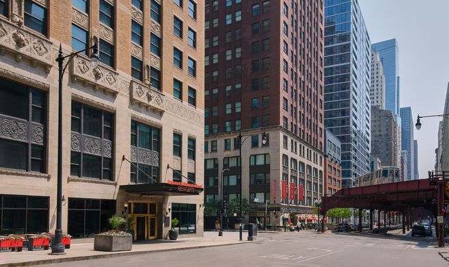 Sports Illustrated Resorts Chicago Exterior