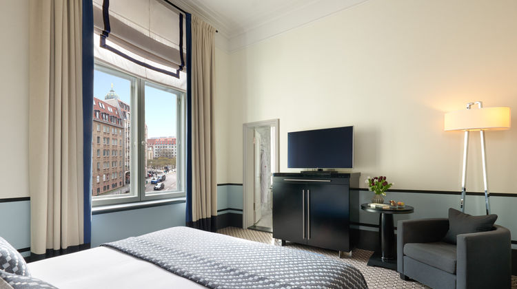 Hotel de Rome Room