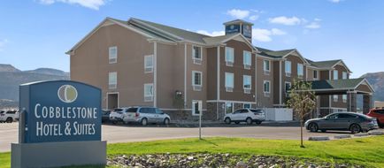 Cobblestone Hotel & Suites - Ephraim Exterior