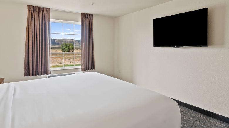 <b>Cobblestone Hotel & Suites - Ephraim Suite</b>. Images powered by <a href="https://www.leonardoworldwide.com/" title="Leonardo Worldwide" target="_blank">Leonardo</a>.
