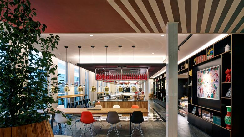 <b>citizenM Copenhagen Radhuspladsen Hotel Restaurant</b>. Images powered by <a href="https://www.leonardoworldwide.com/" title="Leonardo Worldwide" target="_blank">Leonardo</a>.