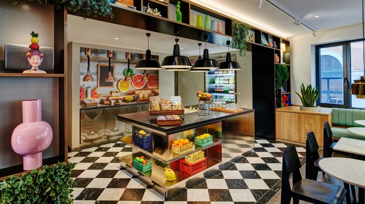 citizenM Rome Isola Tiberna Hotel Restaurant
