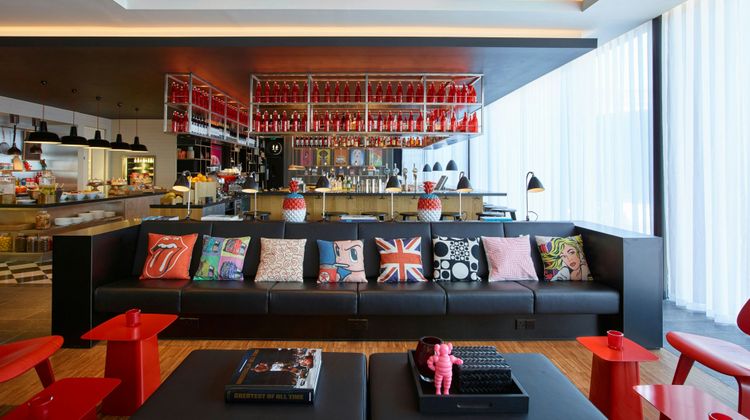 citizenM London Shoreditch Lobby