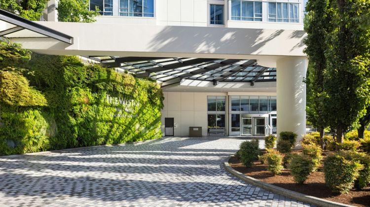 The Westin Wall Centre-Vancouver Airport Exterior