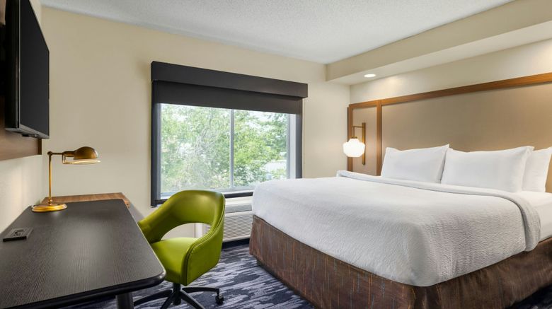 <b>Fairfield Inn & Suites Hattiesburg Room</b>. Images powered by <a href="https://www.leonardoworldwide.com/" title="Leonardo Worldwide" target="_blank">Leonardo</a>.