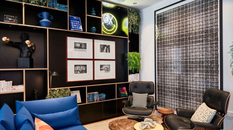 citizenM London Victoria Station Hotel Lobby