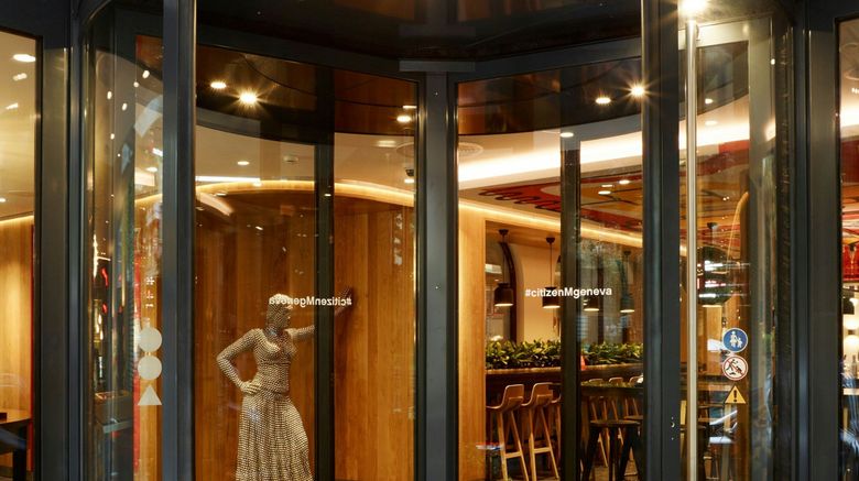 <b>citizenM Geneva Lobby</b>. Images powered by <a href="https://www.leonardoworldwide.com/" title="Leonardo Worldwide" target="_blank">Leonardo</a>.