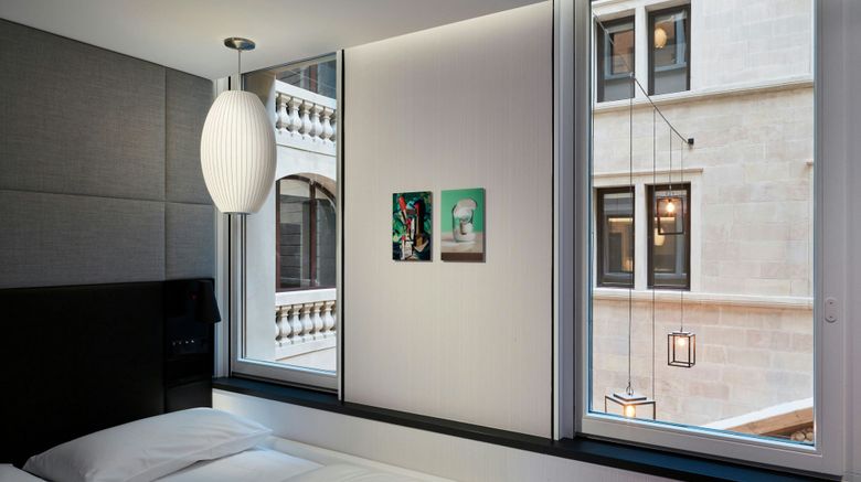 <b>citizenM Geneva Room</b>. Images powered by <a href="https://www.leonardoworldwide.com/" title="Leonardo Worldwide" target="_blank">Leonardo</a>.