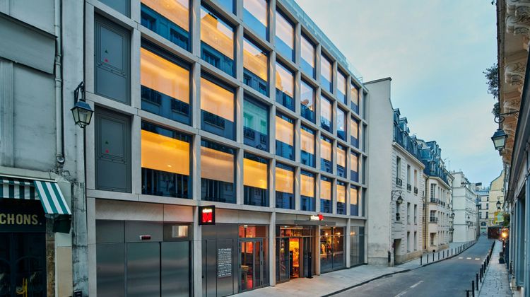 citizenM Paris Opera Hotel Exterior