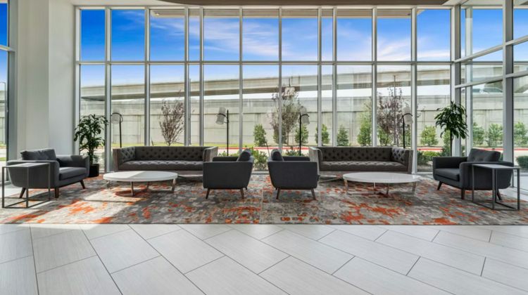 The Arlin Arlington Exterior
