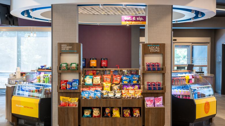 <b>Tru By Hilton Commerce Restaurant</b>. Images powered by <a href="https://www.leonardoworldwide.com/" title="Leonardo Worldwide" target="_blank">Leonardo</a>.