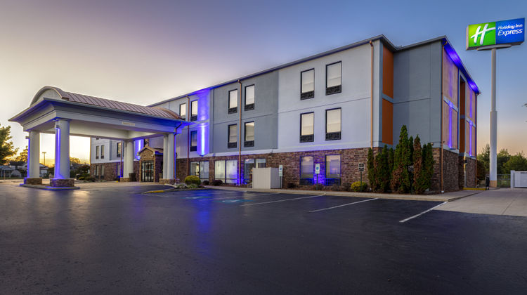 Holiday Inn Express Chillicothe Exterior