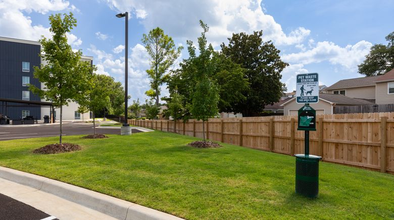 <b>Candlewood Suites Huntsville Exterior</b>. Images powered by <a href="https://www.leonardoworldwide.com/" title="Leonardo Worldwide" target="_blank">Leonardo</a>.