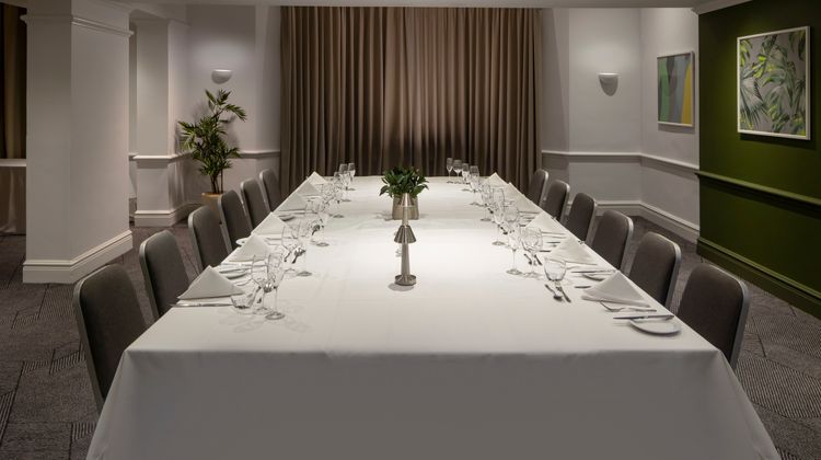 Holiday Inn Farnborough Ballroom
