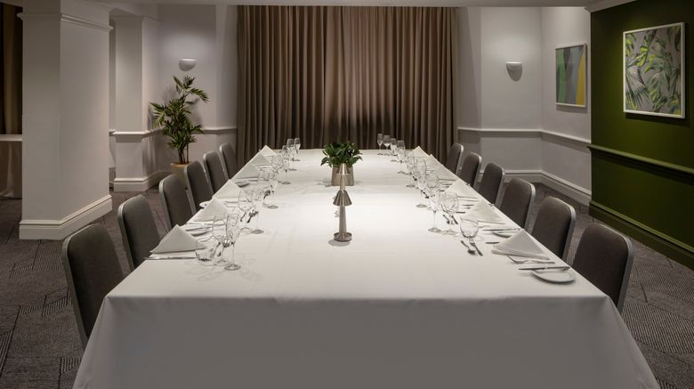 <b>Holiday Inn Farnborough Ballroom</b>. Images powered by <a href="https://www.leonardoworldwide.com/" title="Leonardo Worldwide" target="_blank">Leonardo</a>.