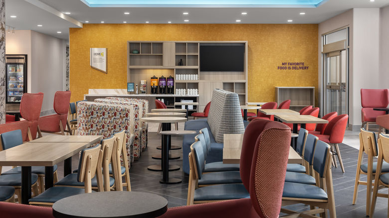<b>Home2 Suites Woodstock Lobby</b>. Images powered by <a href="https://www.leonardoworldwide.com/" title="Leonardo Worldwide" target="_blank">Leonardo</a>.