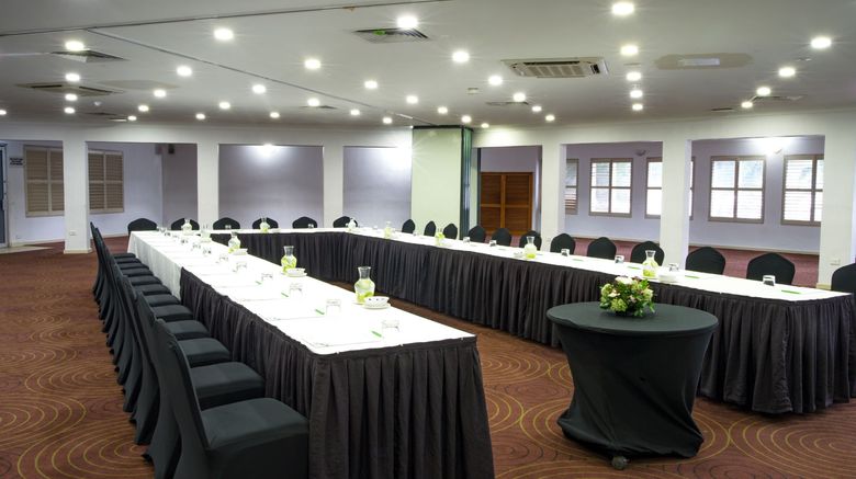 <b>Holiday Inn Port Moresby Meeting</b>. Images powered by <a href="https://www.leonardoworldwide.com/" title="Leonardo Worldwide" target="_blank">Leonardo</a>.