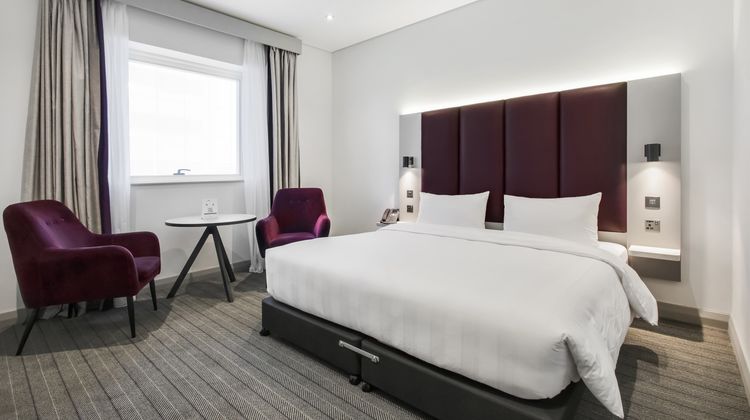 Premier Inn Dubai International Exterior