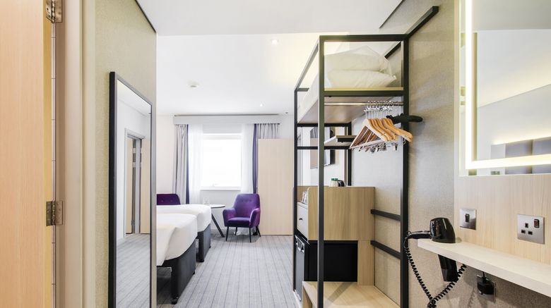 <b>Premier Inn Dubai International Lobby</b>. Images powered by <a href="https://www.leonardoworldwide.com/" title="Leonardo Worldwide" target="_blank">Leonardo</a>.