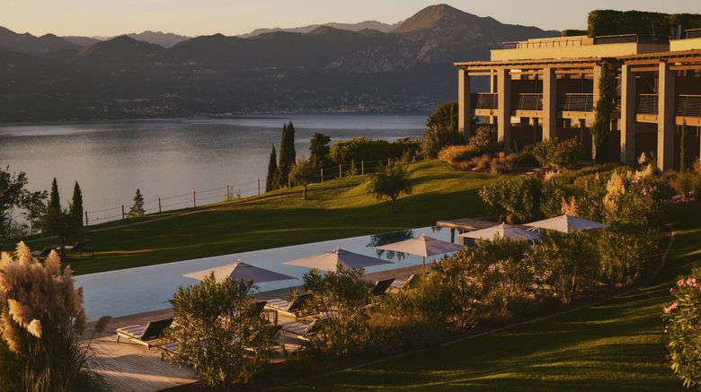 Cape of Senses Exterior. Images powered by <a href="https://www.leonardoworldwide.com" target="_blank" rel="noopener">Leonardo</a>.