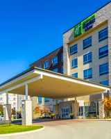 Holiday Inn Express & Suites Toledo West