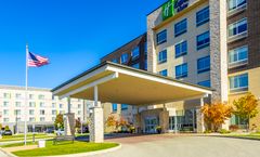 Holiday Inn Express & Suites Toledo West