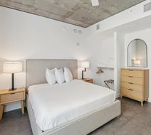 Placemakr Downtown Phoenix Room