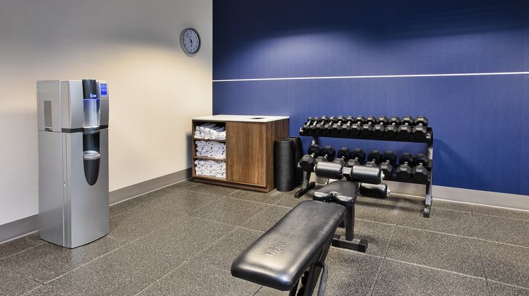 Holiday Inn Express & Suites Health Club