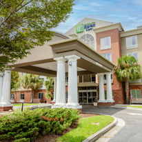 Holiday Inn Express/Suites Charleston-N