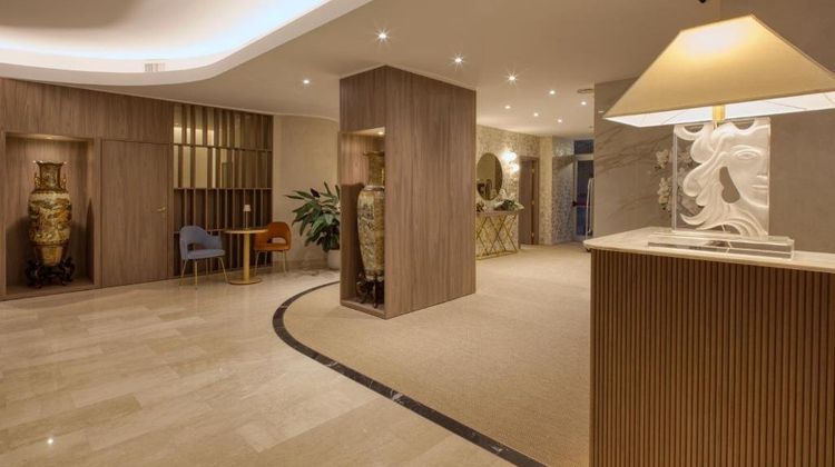 Hotel Nasco Lobby