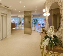 Hotel Nasco Lobby
