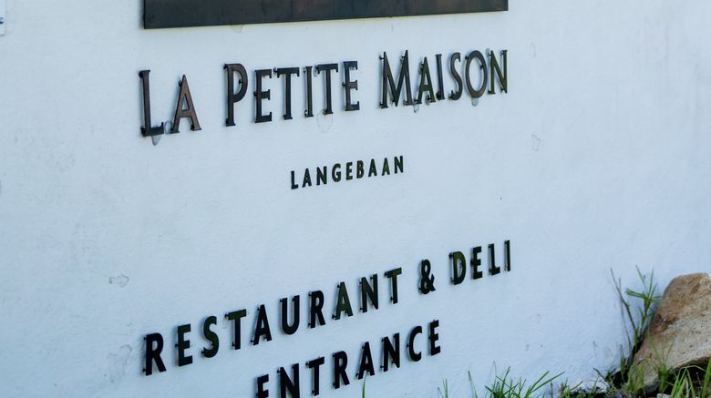 <b>The Farmhouse Hotel Restaurant</b>. Images powered by <a href="https://www.leonardoworldwide.com/" title="Leonardo Worldwide" target="_blank">Leonardo</a>.