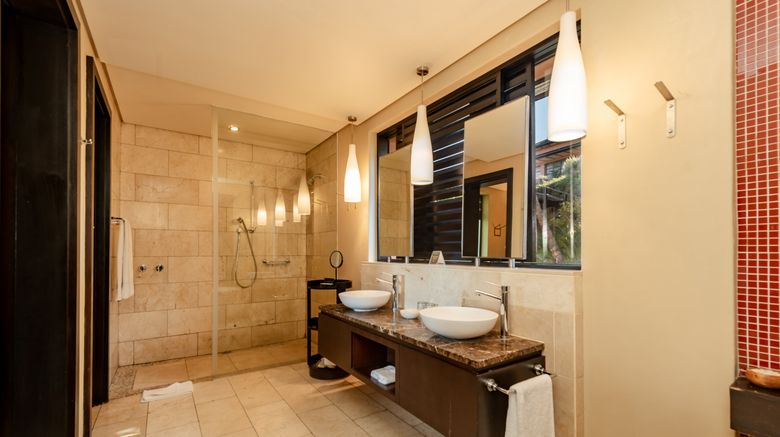 <b>Pezula Nature Retreat Room</b>. Images powered by <a href="https://www.leonardoworldwide.com/" title="Leonardo Worldwide" target="_blank">Leonardo</a>.