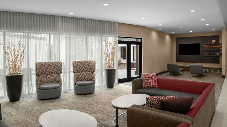 <b>Courtyard Charlotte Airport North Lobby</b>. Images powered by <a href="https://www.leonardoworldwide.com/" title="Leonardo Worldwide" target="_blank">Leonardo</a>.