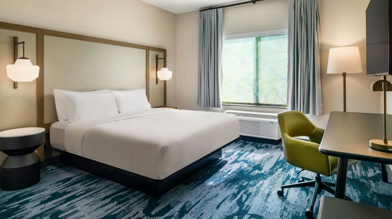 <b>Fairfield Inn & Suites Marriott Room</b>. Images powered by <a href="https://www.leonardoworldwide.com/" title="Leonardo Worldwide" target="_blank">Leonardo</a>.