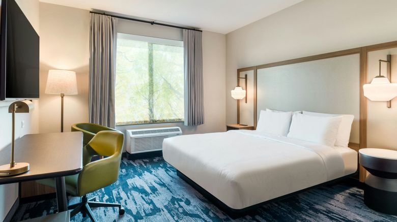 <b>Fairfield Inn & Suites Marriott Room</b>. Images powered by <a href="https://www.leonardoworldwide.com/" title="Leonardo Worldwide" target="_blank">Leonardo</a>.