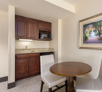 Lexington Expo Hotel Room