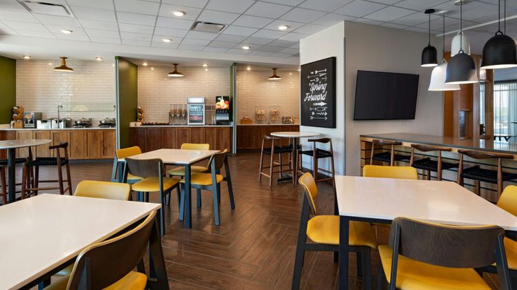 Fairfield Inn & Suites Lincoln Crete Restaurant