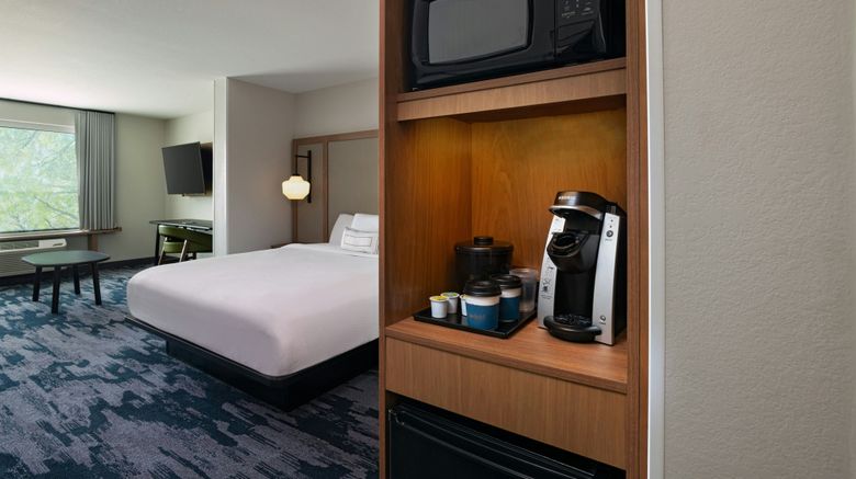 <b>Fairfield Inn & Suites Lincoln Crete Room</b>. Images powered by <a href="https://www.leonardoworldwide.com/" title="Leonardo Worldwide" target="_blank">Leonardo</a>.