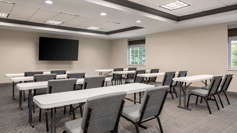 <b>Candlewood Suites Mooresville Meeting</b>. Images powered by <a href="https://www.leonardoworldwide.com/" title="Leonardo Worldwide" target="_blank">Leonardo</a>.