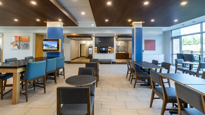 <b>Holiday Inn Express/Stes Greenwood Mall Lobby</b>. Images powered by <a href="https://www.leonardoworldwide.com/" title="Leonardo Worldwide" target="_blank">Leonardo</a>.