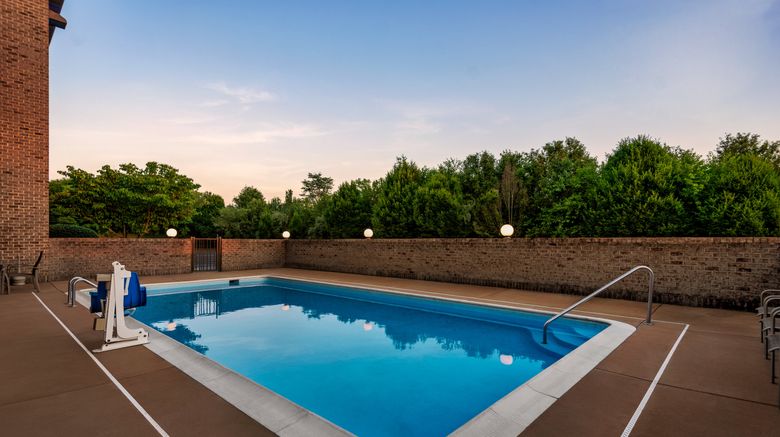 <b>Holiday Inn Express Pool</b>. Images powered by <a href="https://www.leonardoworldwide.com/" title="Leonardo Worldwide" target="_blank">Leonardo</a>.