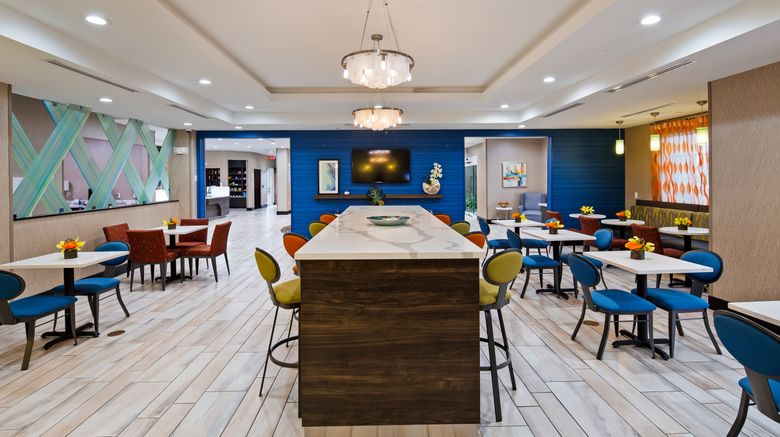 <b>Holiday Inn Exp Pasadena Houston SE Restaurant</b>. Images powered by <a href="https://www.leonardoworldwide.com/" title="Leonardo Worldwide" target="_blank">Leonardo</a>.