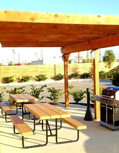 Holiday Inn Exp Pasadena Houston SE