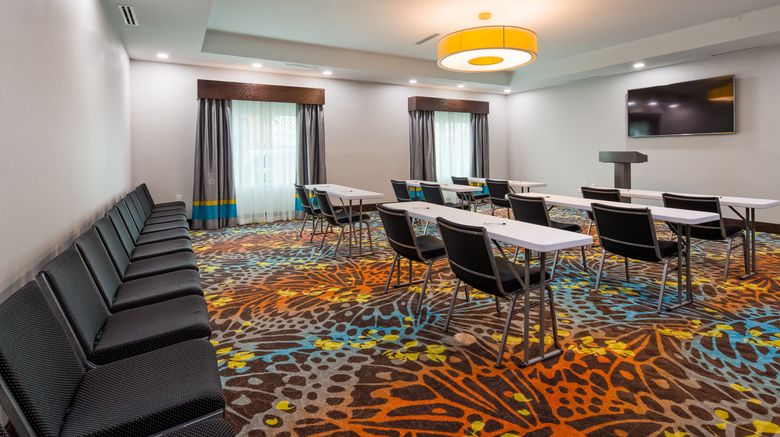 <b>Holiday Inn Exp Pasadena Houston SE Meeting</b>. Images powered by <a href="https://www.leonardoworldwide.com/" title="Leonardo Worldwide" target="_blank">Leonardo</a>.